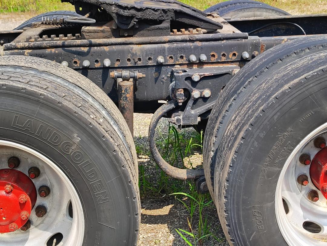 2005 PETERBILT 379 - Image 12